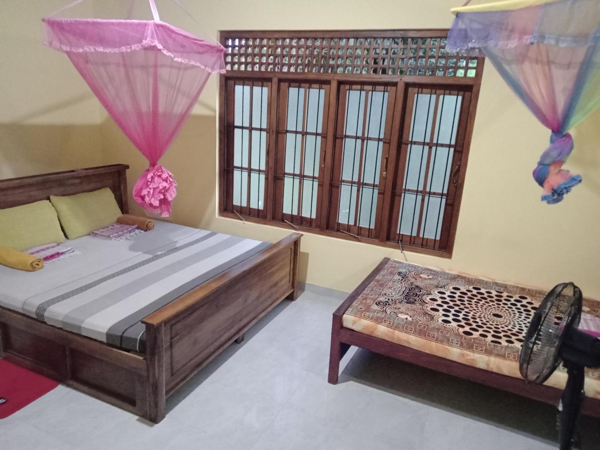 Jungle Village Homestay بينافالا الغرفة الصورة